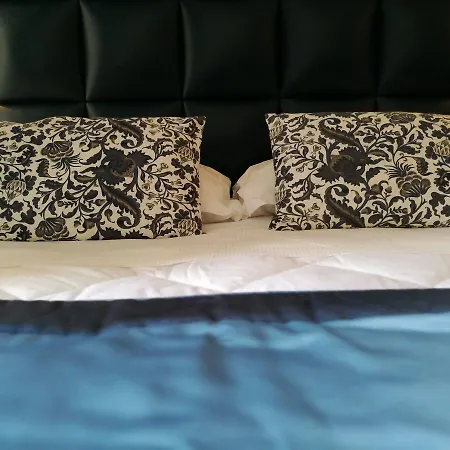 Rombino מלון פונטבלנדה