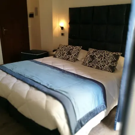 Rombino Hotel 3*