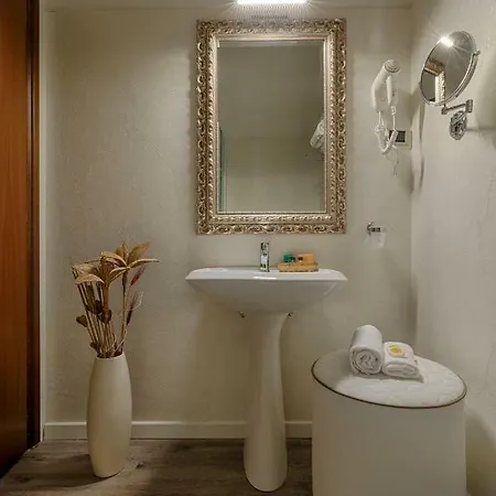 Rombino Hotel